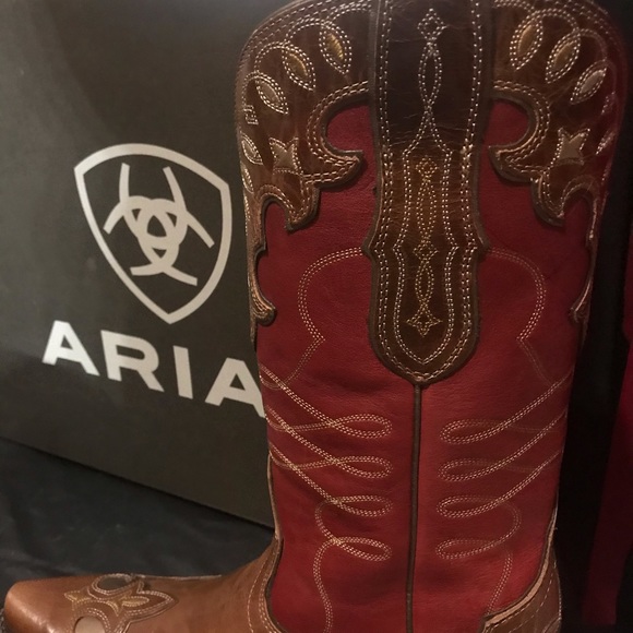 Red and tan cowgirl boots - Picture 2 of 2